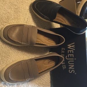 Bass Weejun’s Leather Weekend Penny Loafer, 7.5.